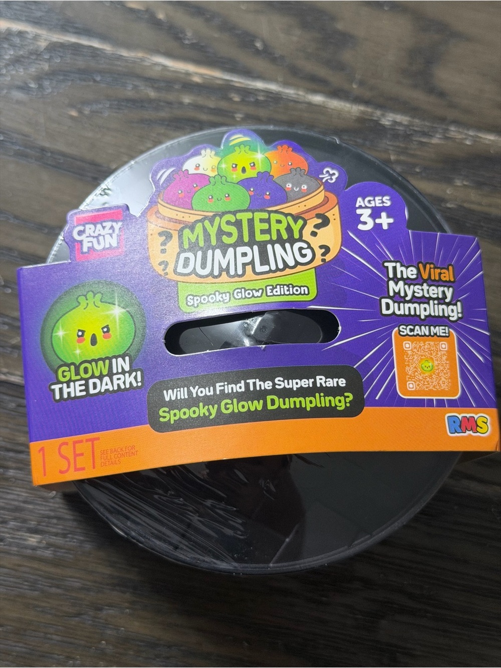 Mystery Dumpling Spooky Glow
Edition - Glow Green Kids Toy